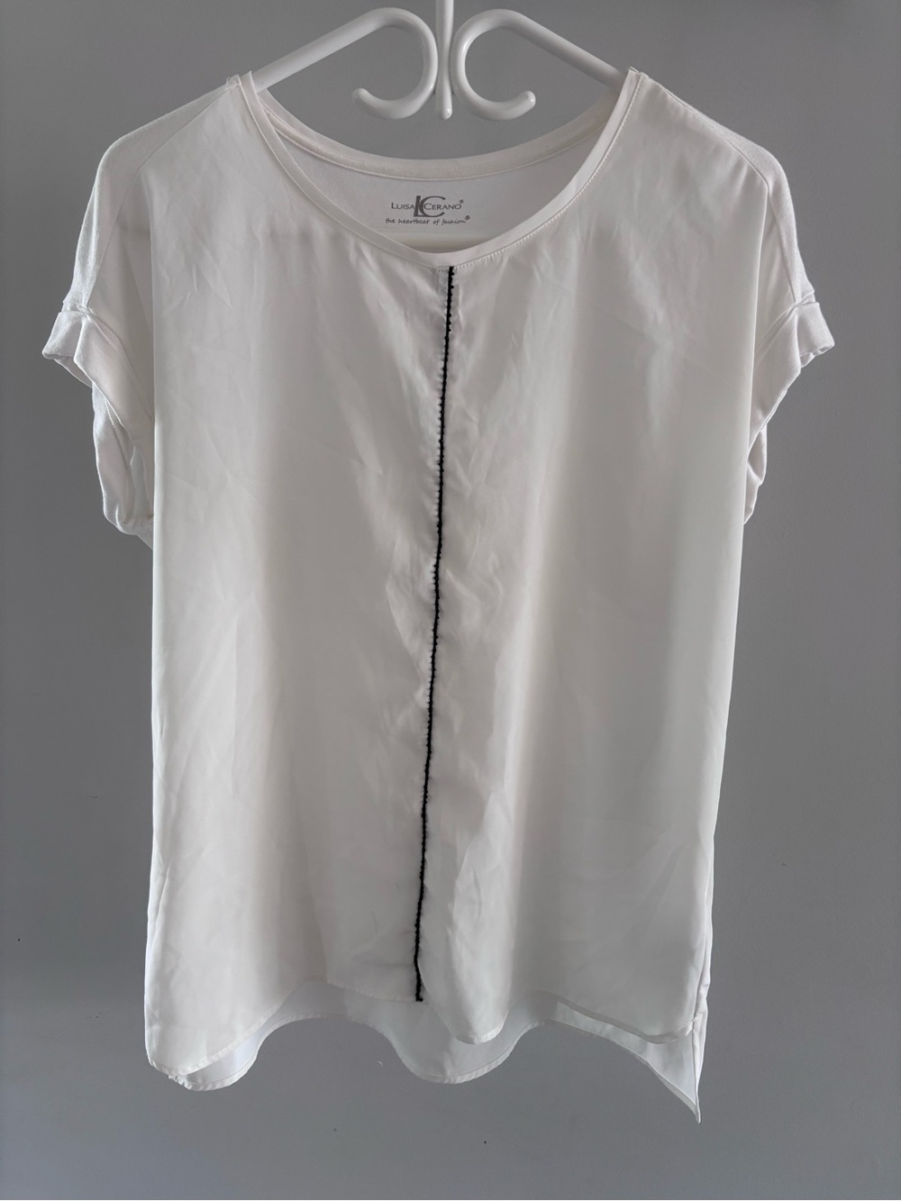 Luisa Cerano White Short-Sleeve Blouse with Center Contrast Stitch